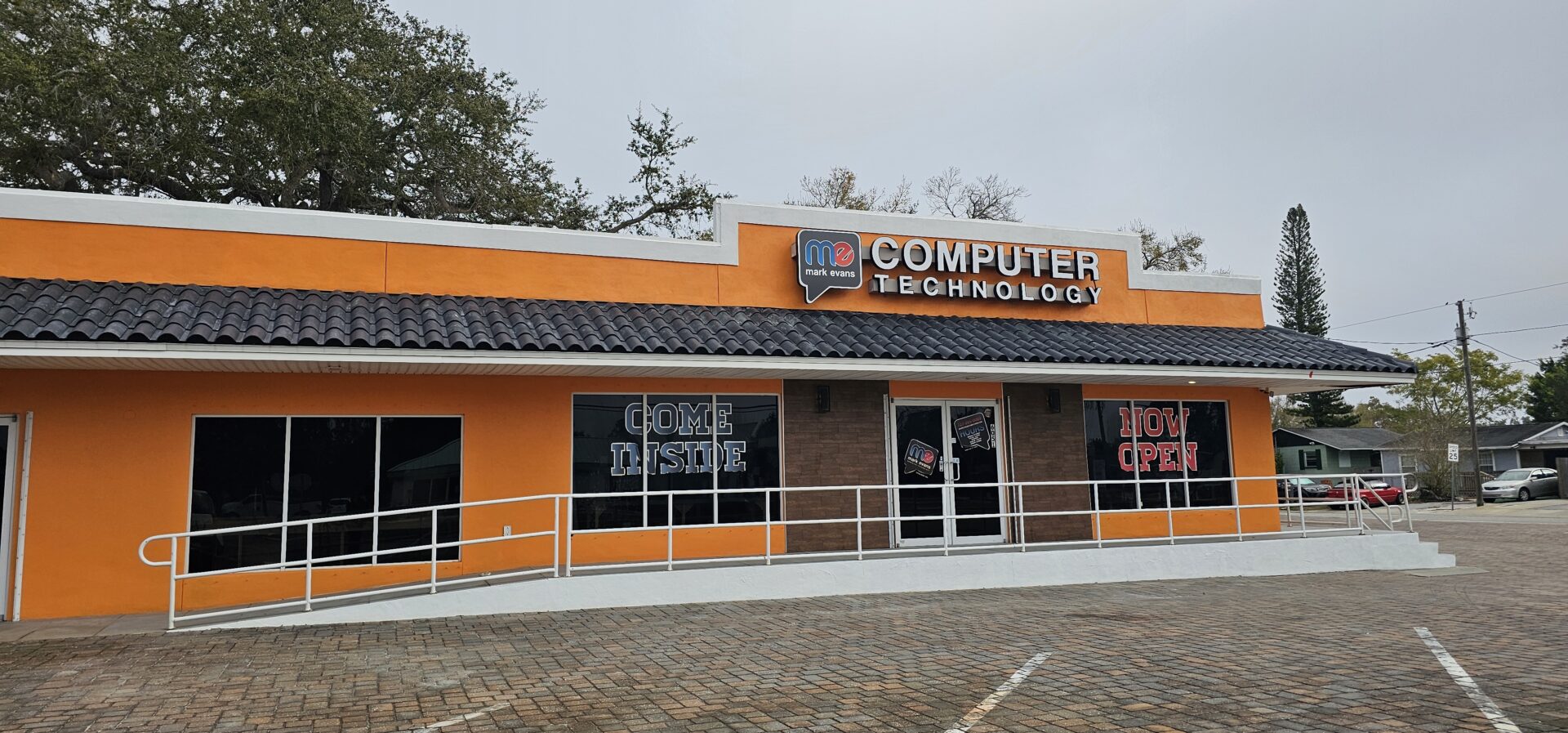 Mark Evans Computers - Tampa Bay's Top Tech Solution. Located in Kenneth City, FL. Provides Technology Solution specializes in Computer Repairs, Custom Builds, Upgrades and OnSite Service Calls.